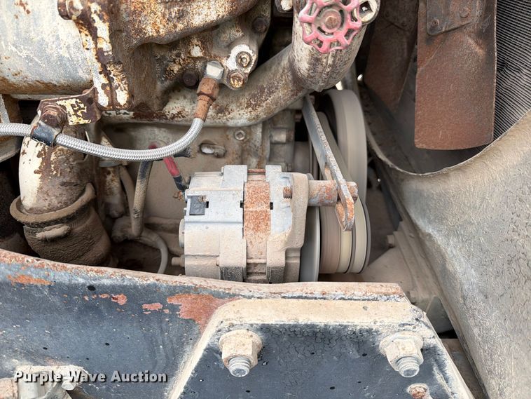 image for item EE1393 1982 Peterbilt 359 winch truck