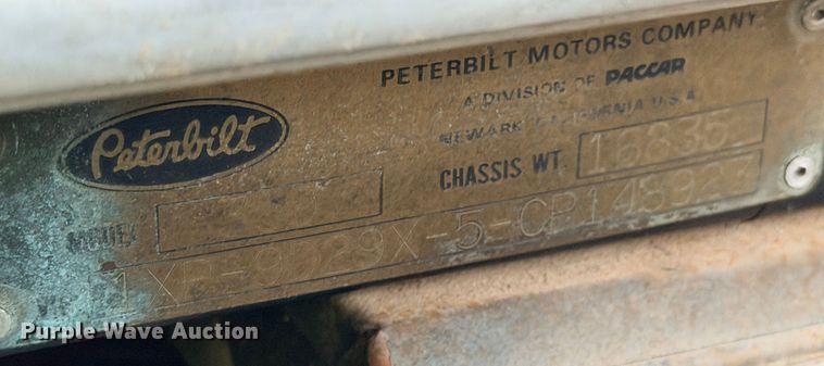 image for item EE1393 1982 Peterbilt 359 winch truck