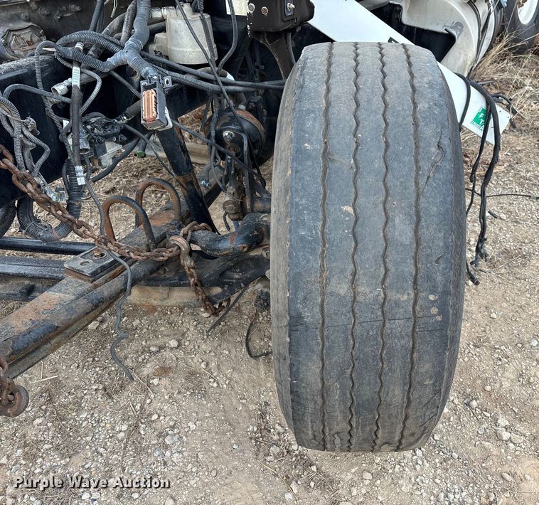 image for item EE1394 2014 Kenworth T800 semi truck