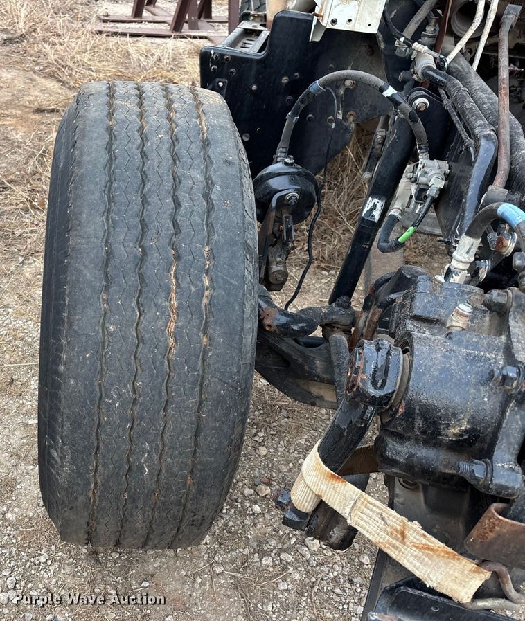 image for item EE1394 2014 Kenworth T800 semi truck