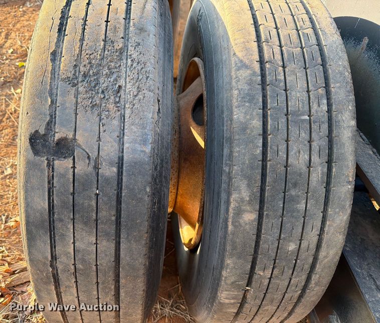 image for item EE1397 1984 Siebert 30T8WSDJHD jeep axle