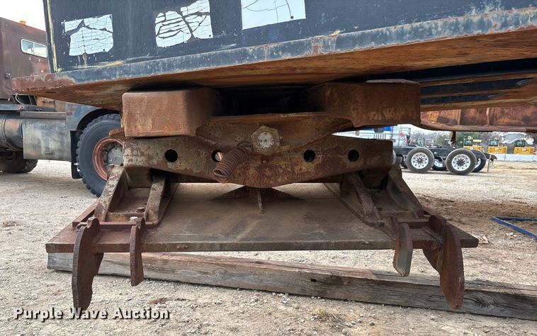 image for item EE1398 1976 Talbert flatbed trailer