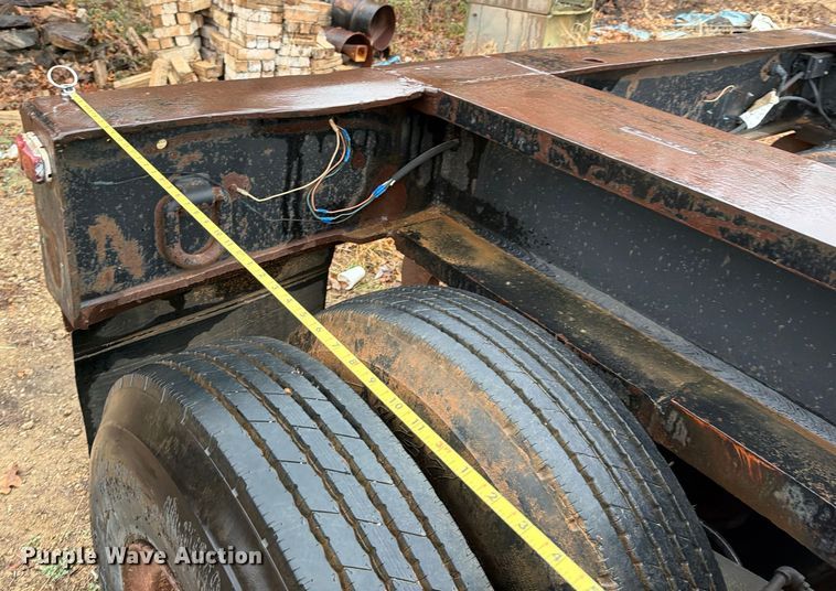 image for item EE1398 1976 Talbert flatbed trailer