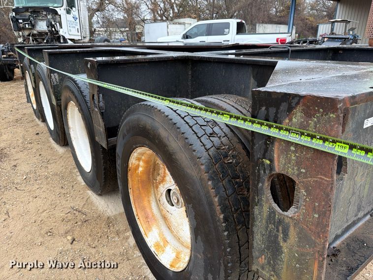 image for item EE1398 1976 Talbert flatbed trailer