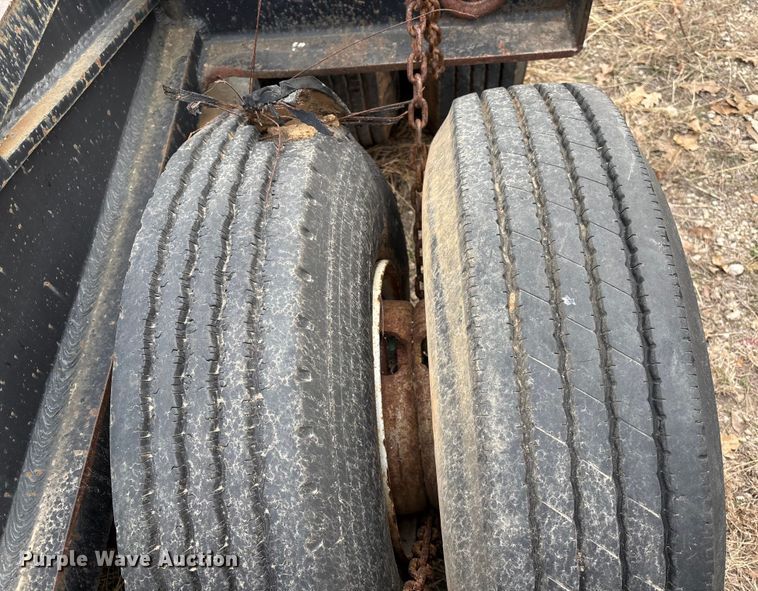 image for item EE1398 1976 Talbert flatbed trailer