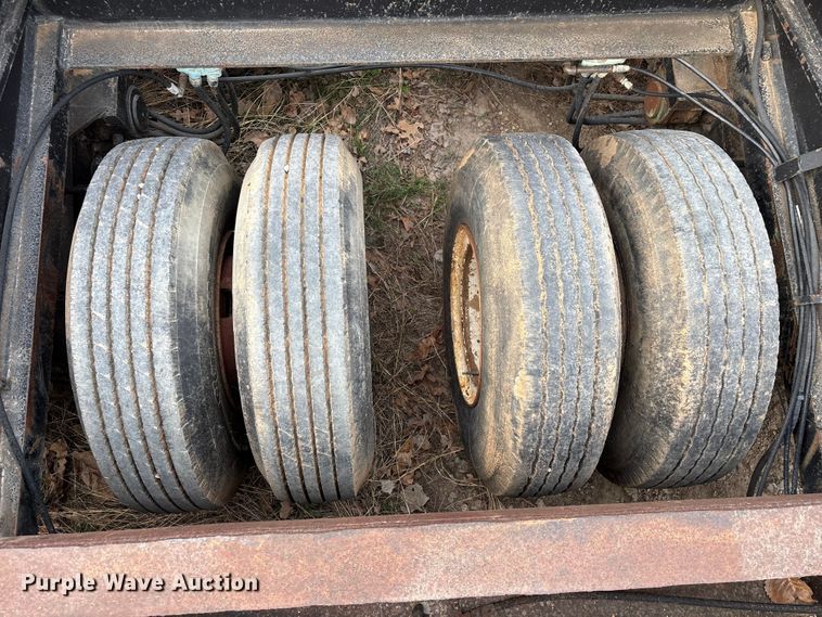 image for item EE1398 1976 Talbert flatbed trailer