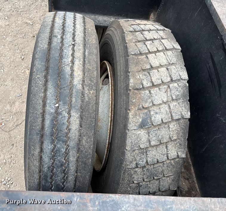 image for item EE1398 1976 Talbert flatbed trailer