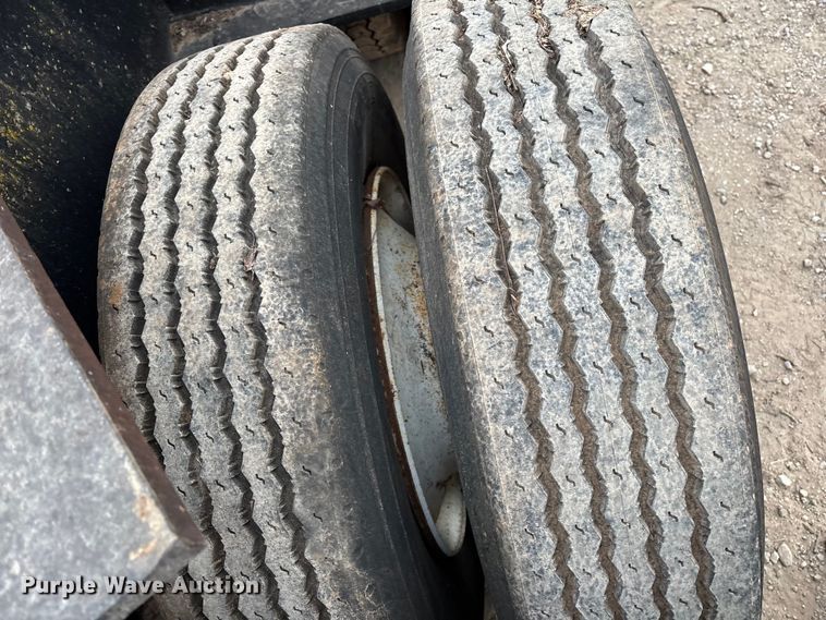 image for item EE1398 1976 Talbert flatbed trailer