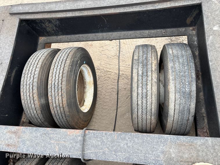 image for item EE1398 1976 Talbert flatbed trailer