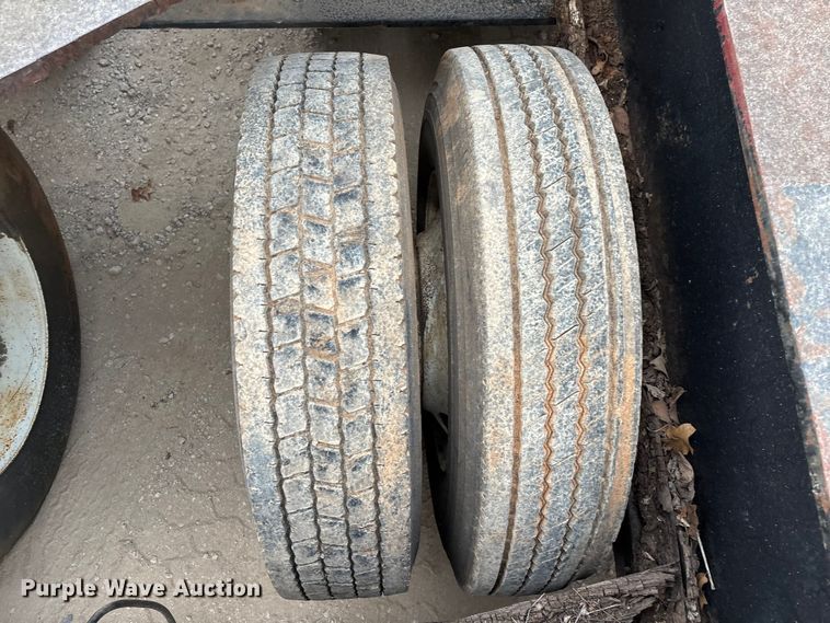 image for item EE1398 1976 Talbert flatbed trailer