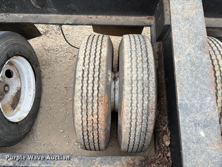 image for item EE1398 1976 Talbert flatbed trailer