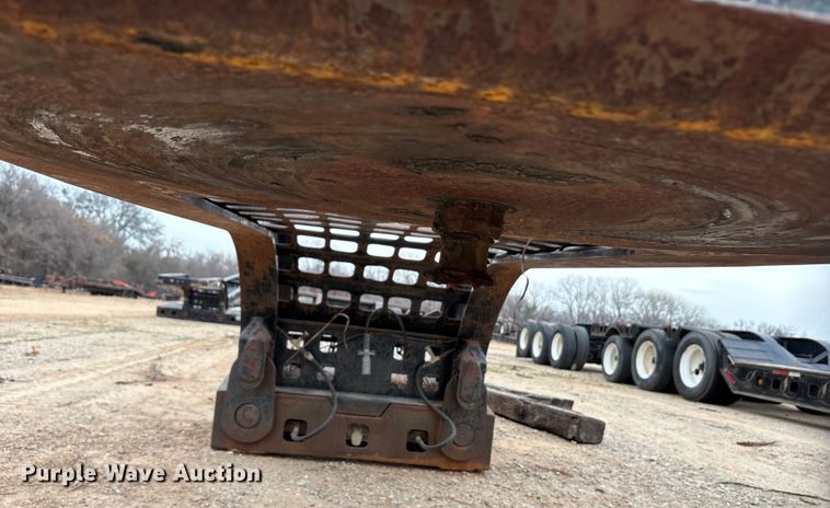 image for item EE1400 1983 Siebert low boy beam trailer