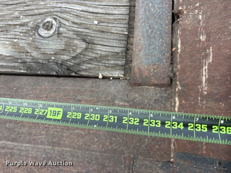 image for item EE1400 1983 Siebert low boy beam trailer