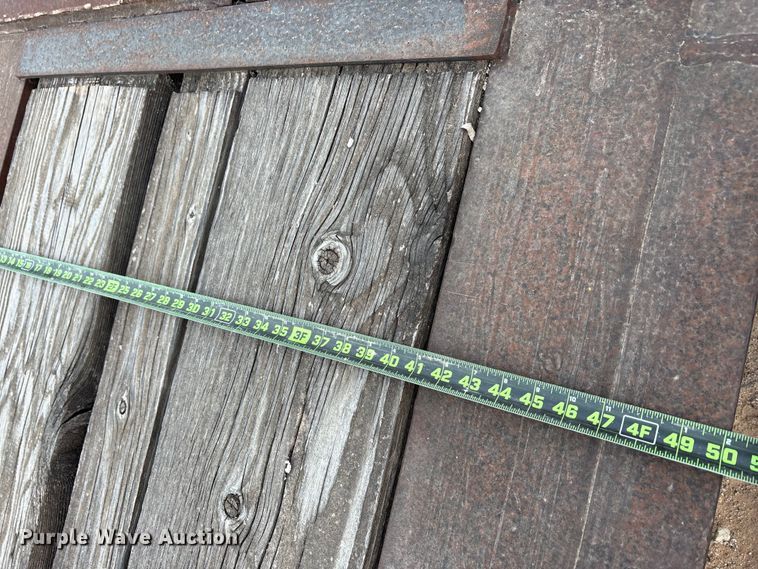 image for item EE1400 1983 Siebert low boy beam trailer