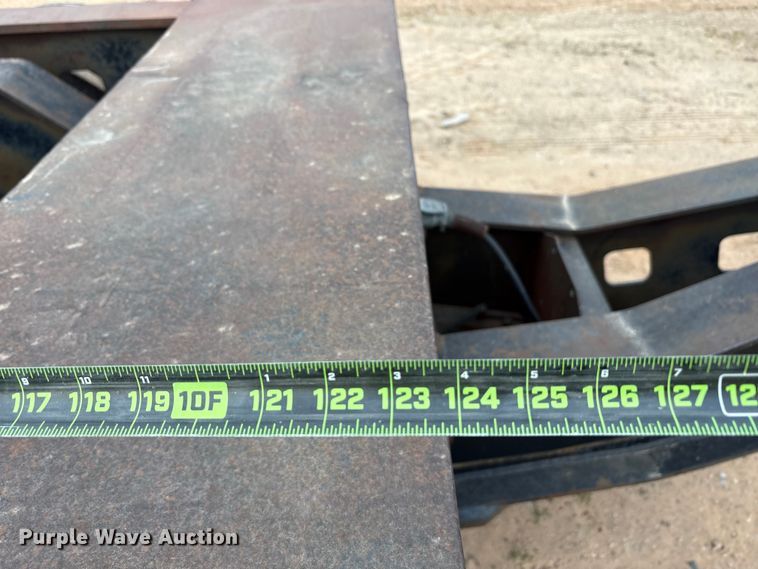 image for item EE1400 1983 Siebert low boy beam trailer