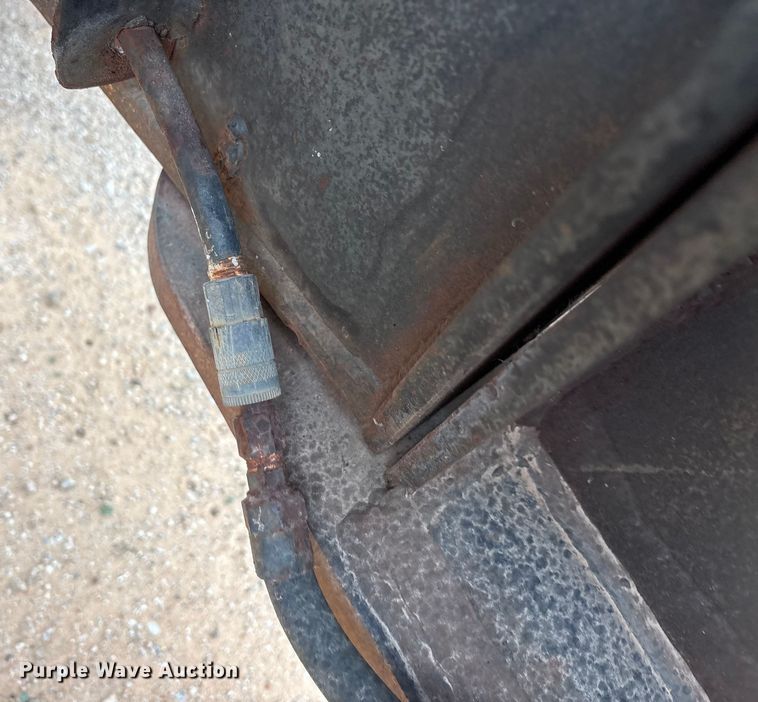 image for item EE1400 1983 Siebert low boy beam trailer