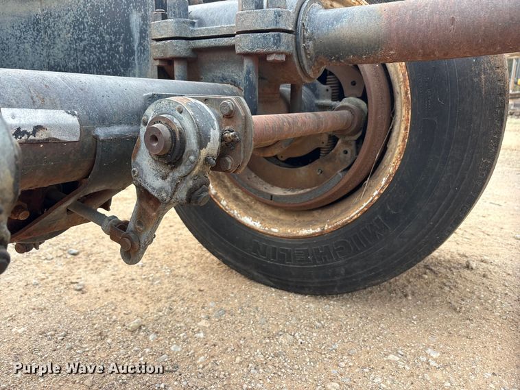 image for item EE1400 1983 Siebert low boy beam trailer