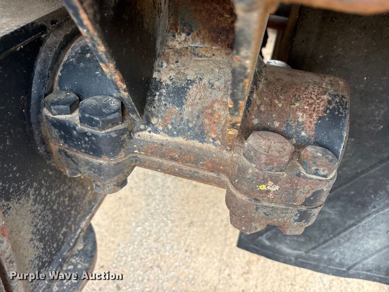 image for item EE1400 1983 Siebert low boy beam trailer