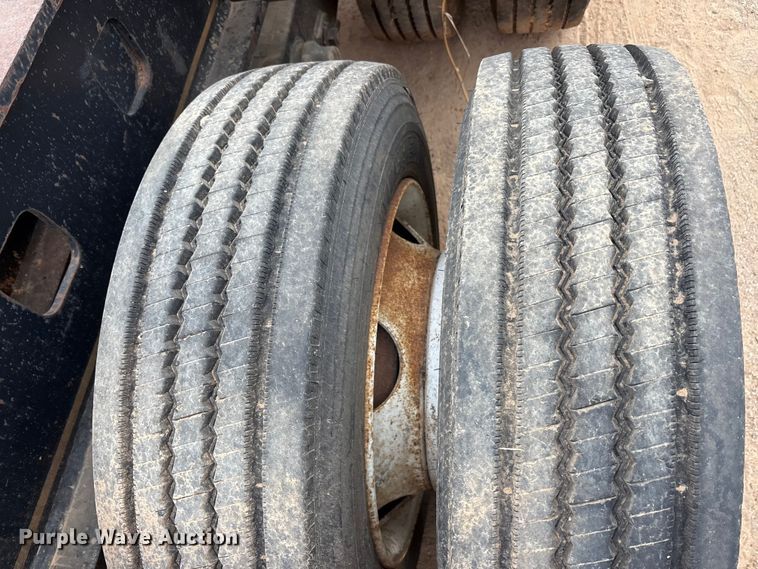 image for item EE1400 1983 Siebert low boy beam trailer