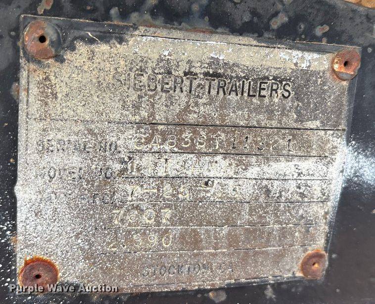 image for item EE1400 1983 Siebert low boy beam trailer