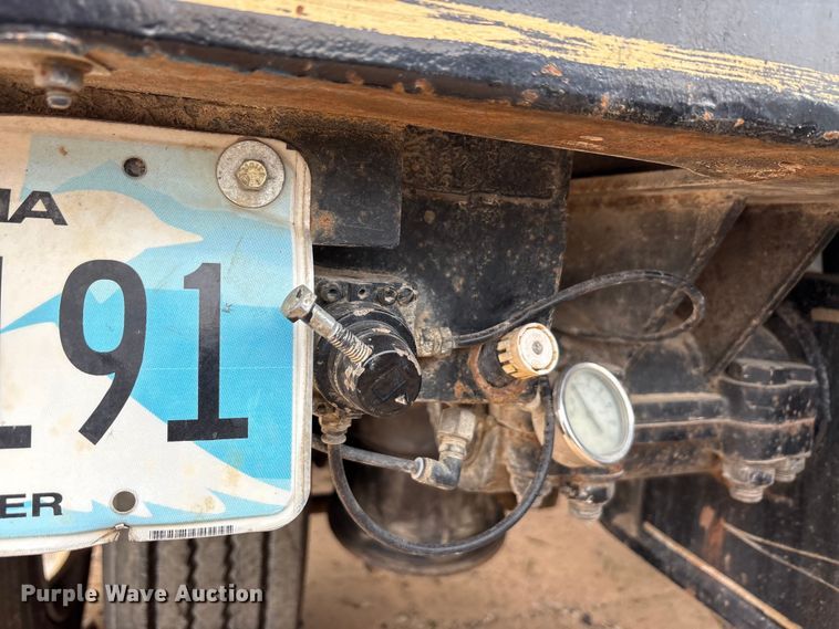 image for item EE1402 1986 Siebert lowboy equipment trailer