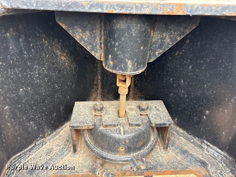 image for item EE1402 1986 Siebert lowboy equipment trailer