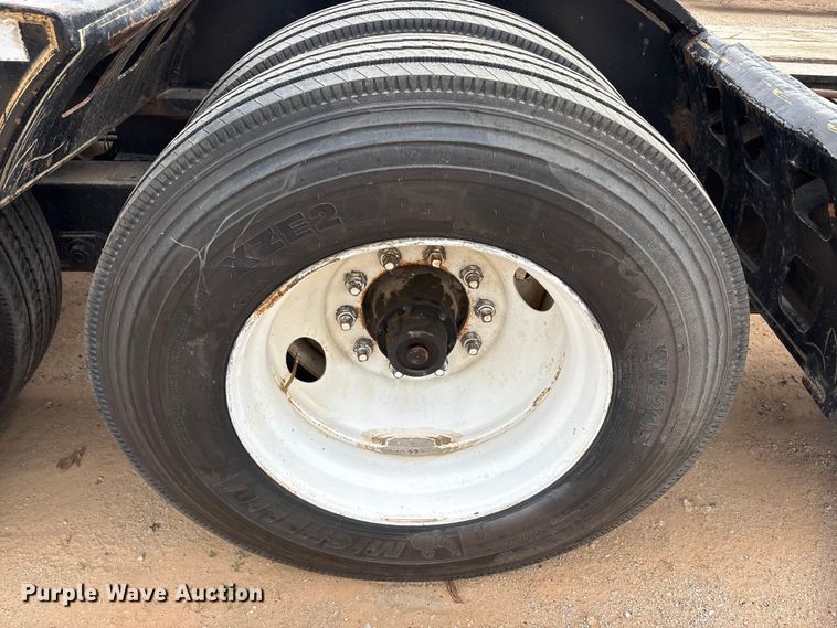 image for item EE1402 1986 Siebert lowboy equipment trailer