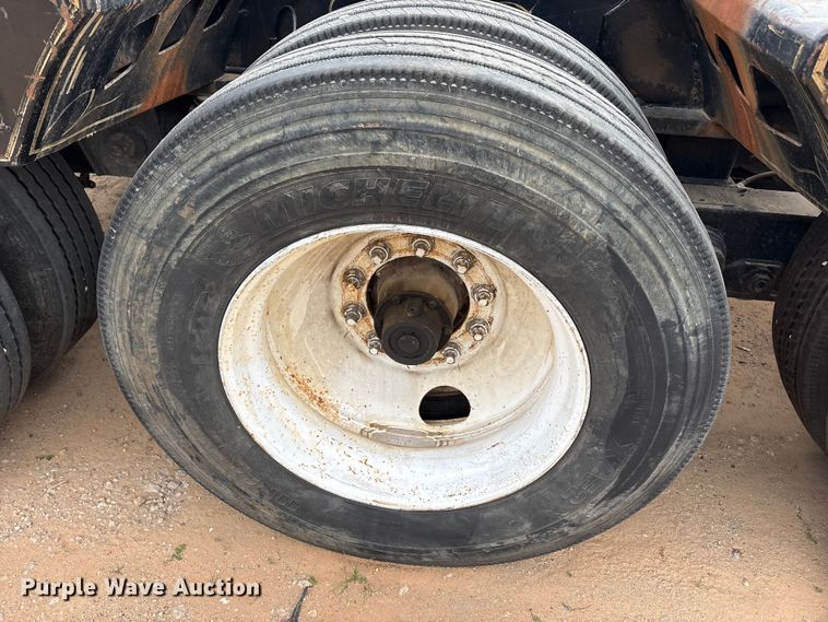 image for item EE1402 1986 Siebert lowboy equipment trailer