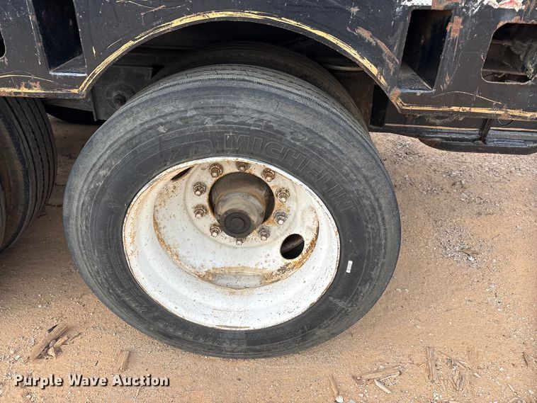 image for item EE1402 1986 Siebert lowboy equipment trailer