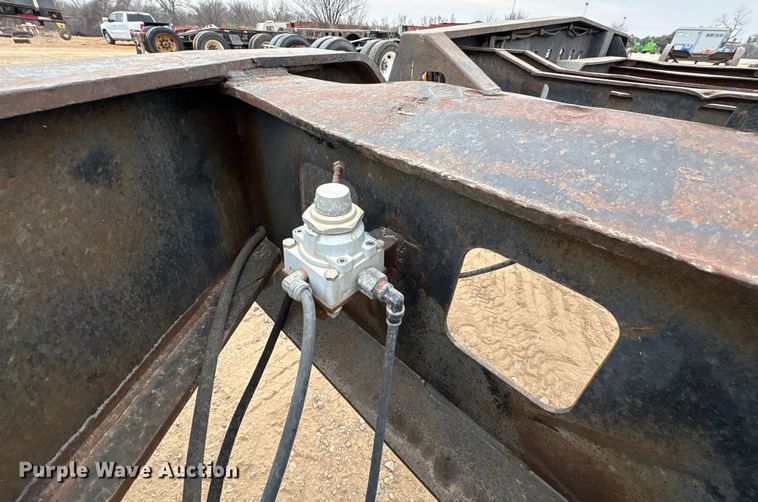 image for item EE1403 1883 Siebert 80T9A16WR lowboy equipment trailer