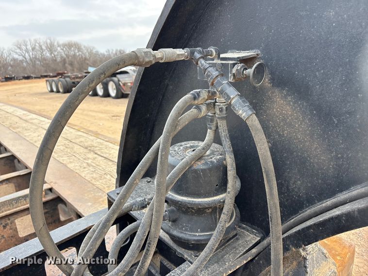 image for item EE1404 1982 Siebert lowboy equipment trailer