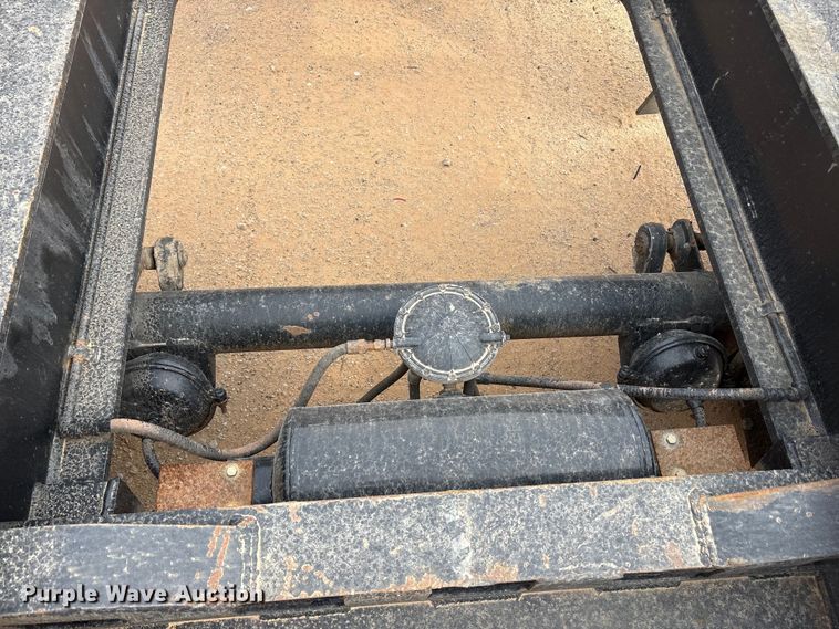 image for item EE1404 1982 Siebert lowboy equipment trailer