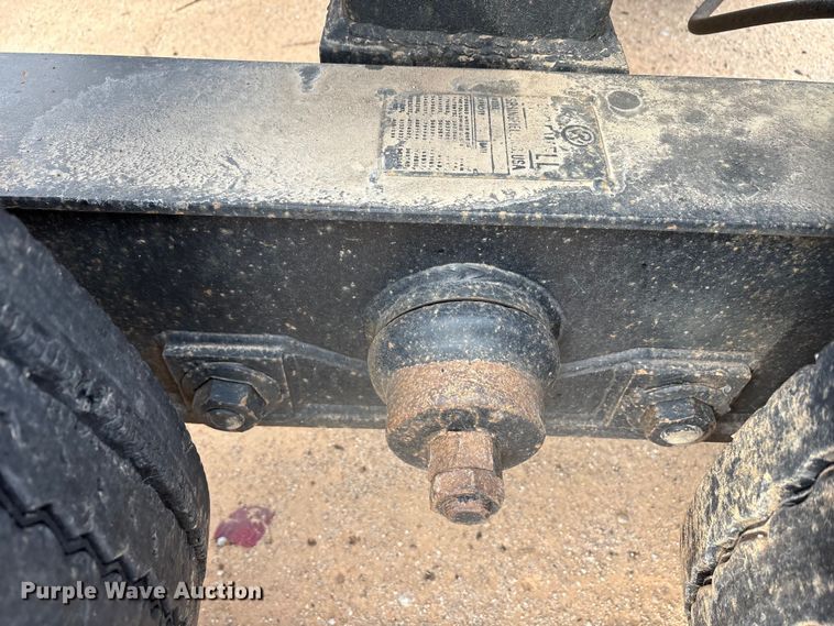 image for item EE1404 1982 Siebert lowboy equipment trailer