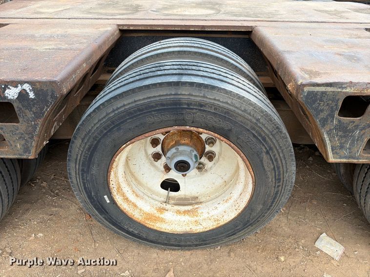 image for item EE1406 1984 Siebert lowboy equipment trailer