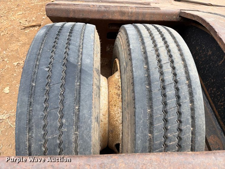 image for item EE1406 1984 Siebert lowboy equipment trailer