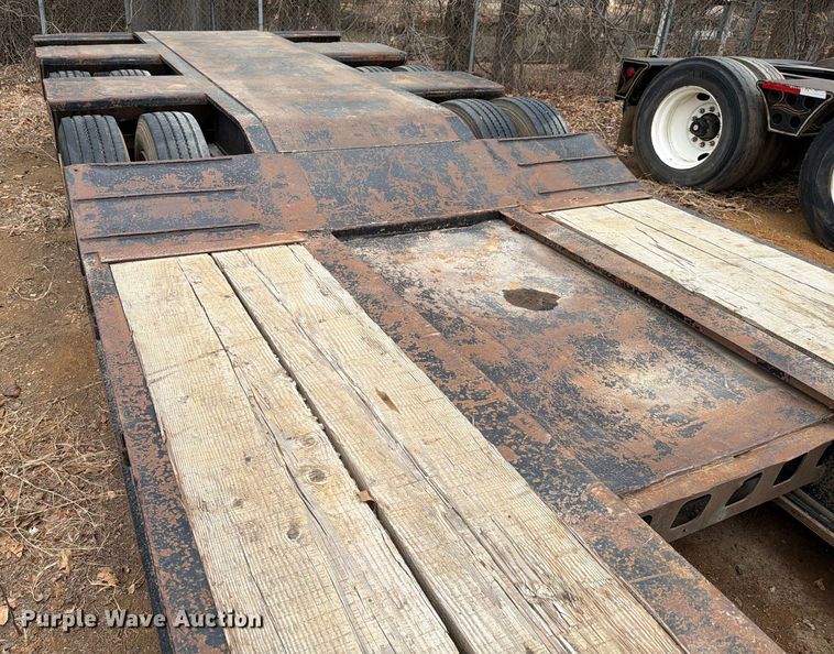 image for item EE1407 1986 Siebert lowboy equipment trailer