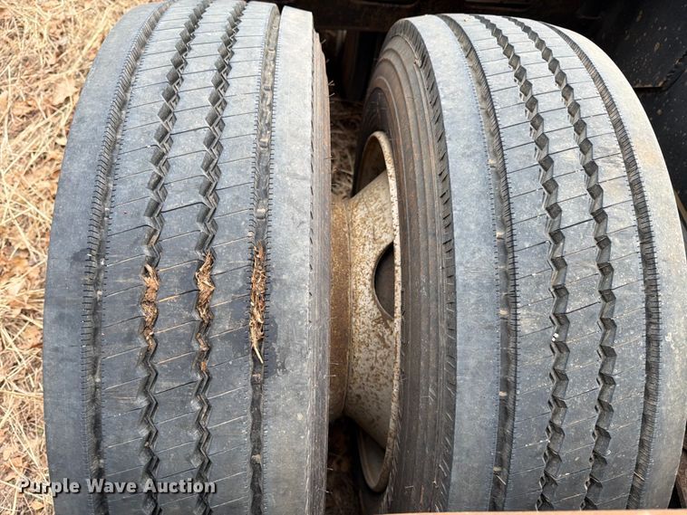 image for item EE1407 1986 Siebert lowboy equipment trailer