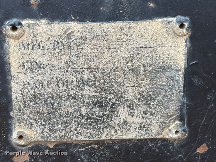 image for item EE1407 1986 Siebert lowboy equipment trailer