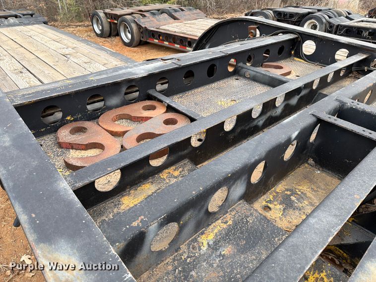 image for item EE1409 1989 Cozad lowboy equipment trailer
