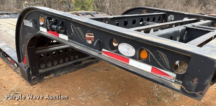 image for item EE1409 1989 Cozad lowboy equipment trailer