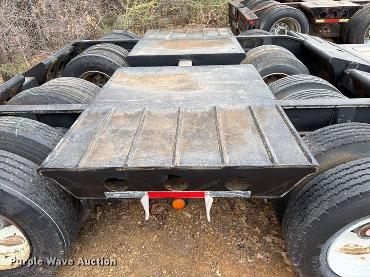 image for item EE1409 1989 Cozad lowboy equipment trailer