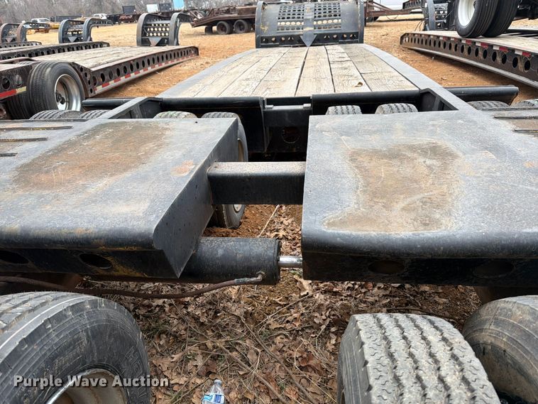 image for item EE1409 1989 Cozad lowboy equipment trailer