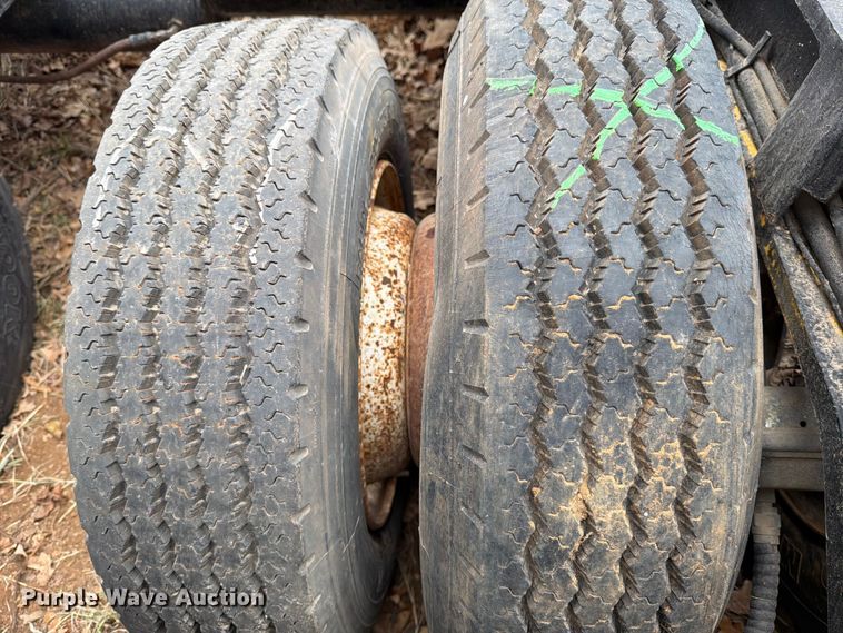 image for item EE1409 1989 Cozad lowboy equipment trailer