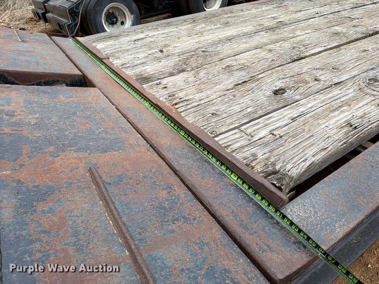 image for item EE1410 1973 Cozad lowboy equipment trailer