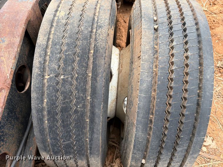 image for item EE1410 1973 Cozad lowboy equipment trailer