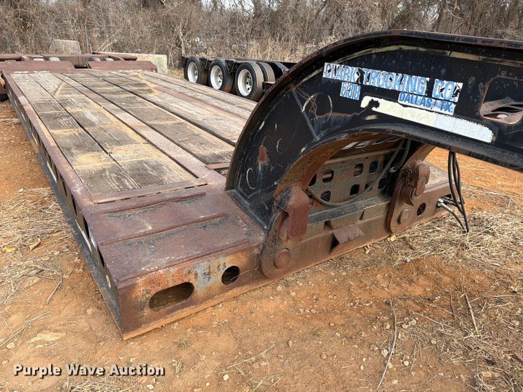image for item EE1412 1985 Cozad lowboy equipment trailer