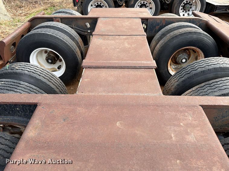 image for item EE1412 1985 Cozad lowboy equipment trailer