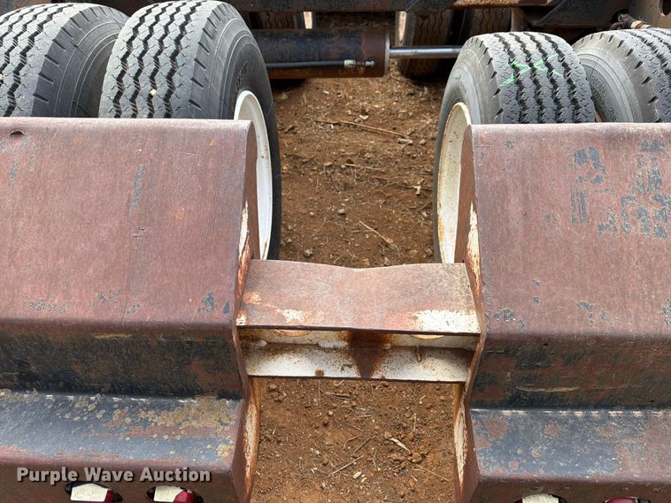 image for item EE1412 1985 Cozad lowboy equipment trailer