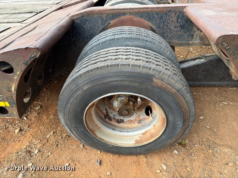 image for item EE1412 1985 Cozad lowboy equipment trailer