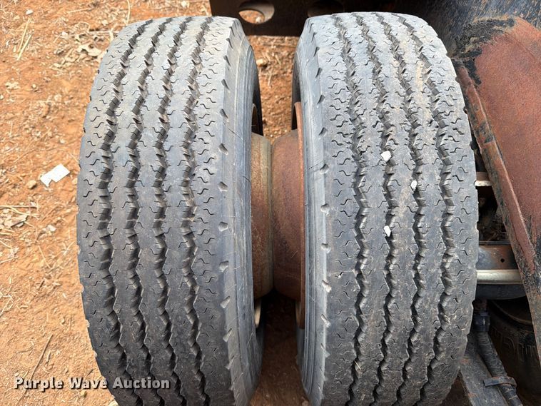 image for item EE1412 1985 Cozad lowboy equipment trailer